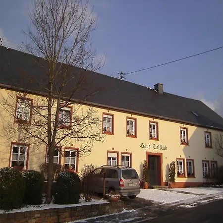 Charming In Morbach Germany With Terrace 公寓 *