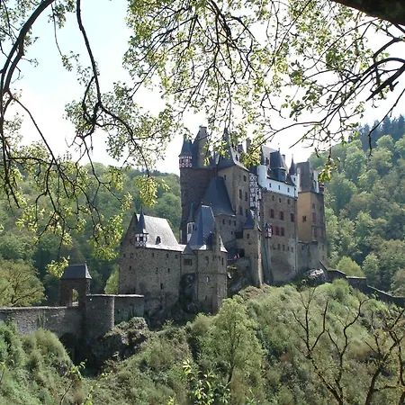 Charming In Morbach Germany With Terrace 公寓 塔尔方